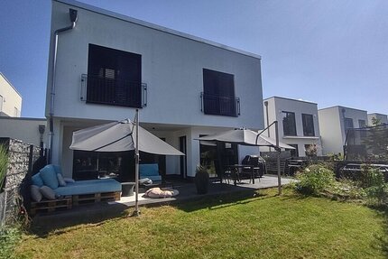 Traumhaus in begehrter Traumlage mit Blick auf den Rhein in Lahnstein