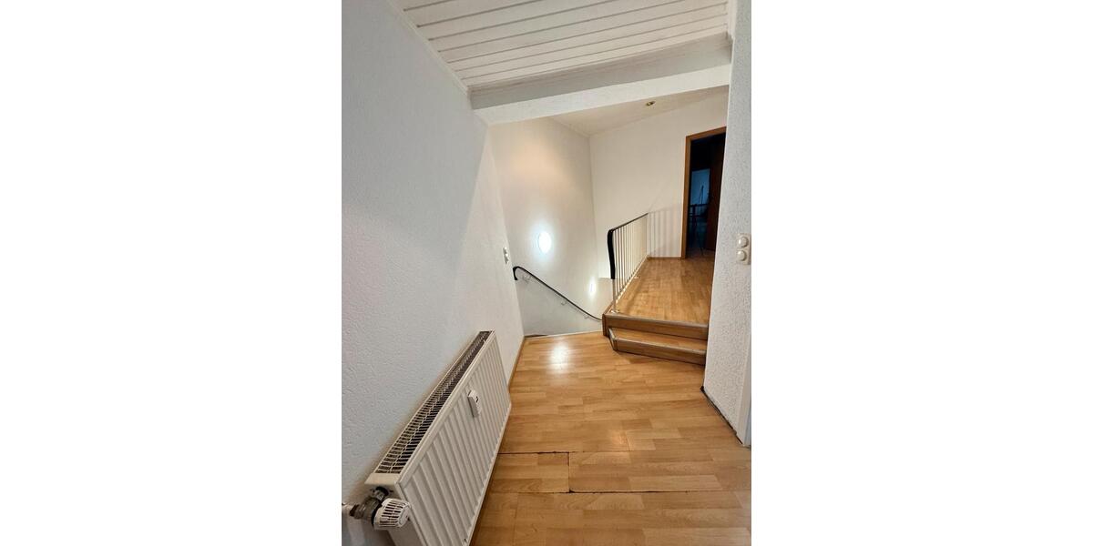 Reihenhaus Nettetal - 7 Zimmer, 180 m&sup2;, 269.000&euro; | Angebot:26220319