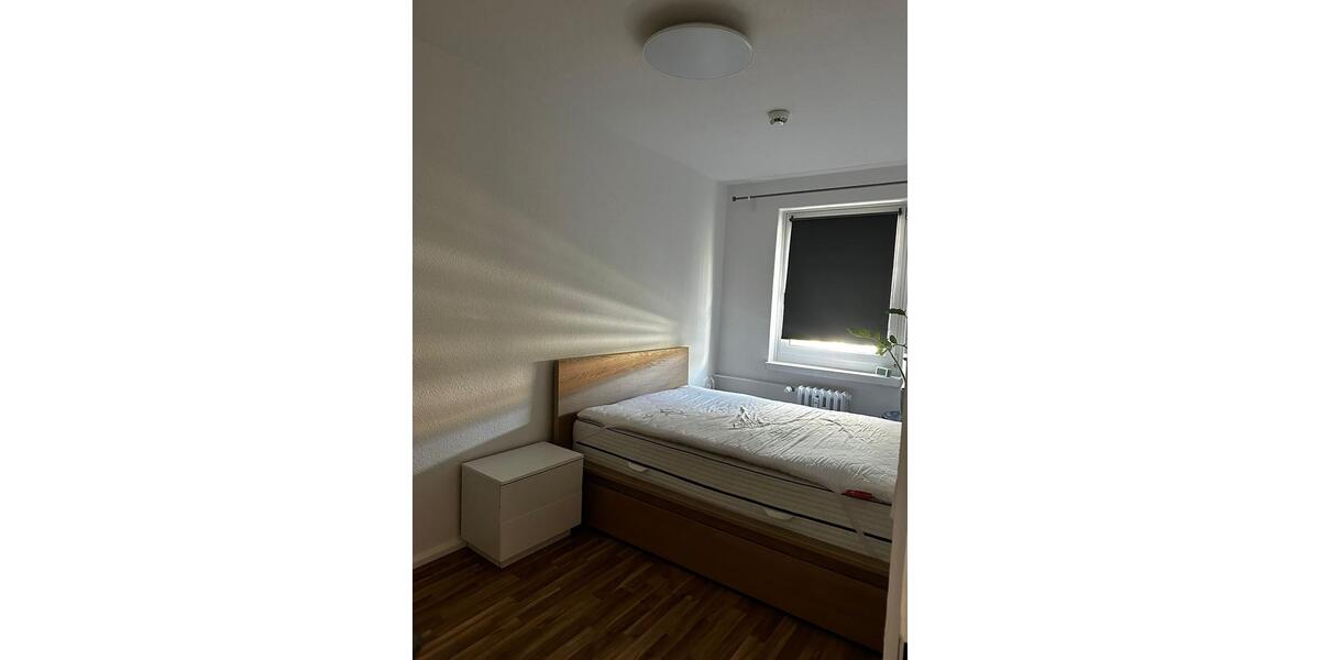 Etagenwohnung Hennigsdorf - 3 Zimmer, 65 m&sup2;, 922&euro; | Angebot:26257753