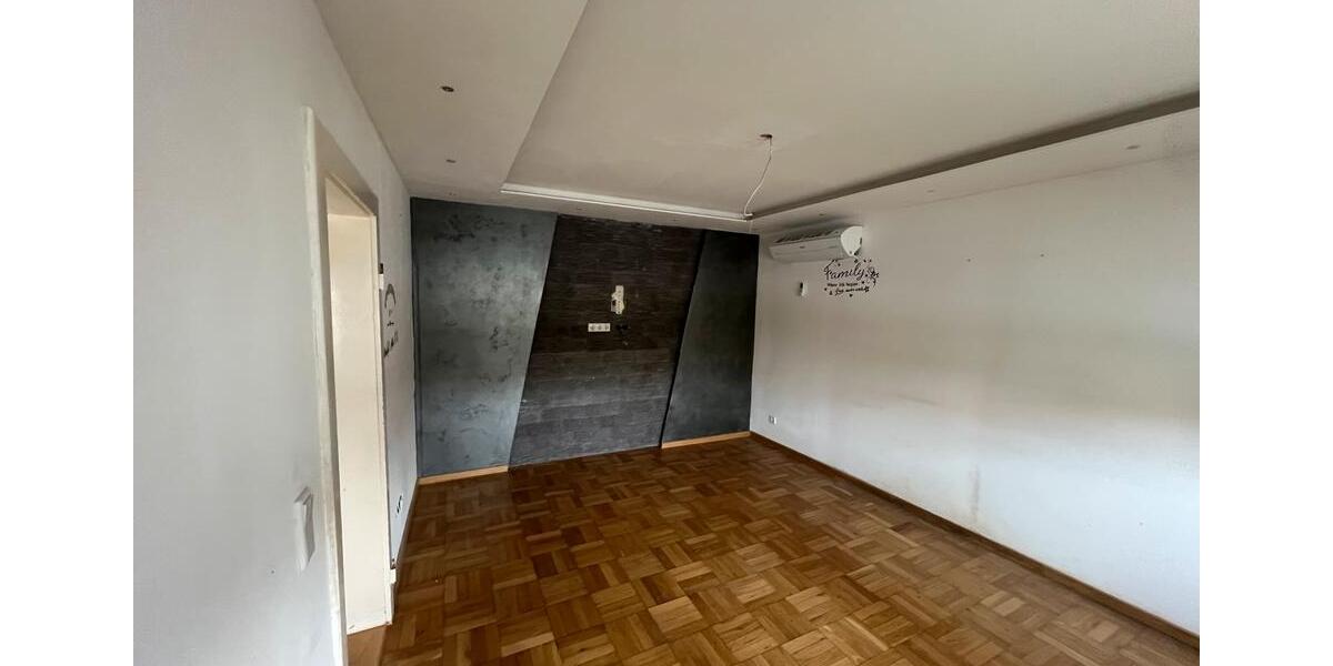 Mehrfamilienhaus, Wohnhaus Ipsheim - 7 Zimmer, 170 m&sup2;, 500.000&euro; | Angebot:27024843