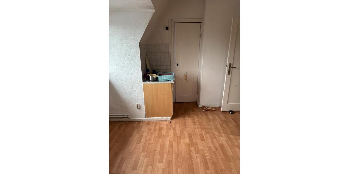 Dachgeschoßwohnung Oldenburg Eversten - 2 Zimmer, 60 m&sup2;, 450&euro; | Angebot:26415882