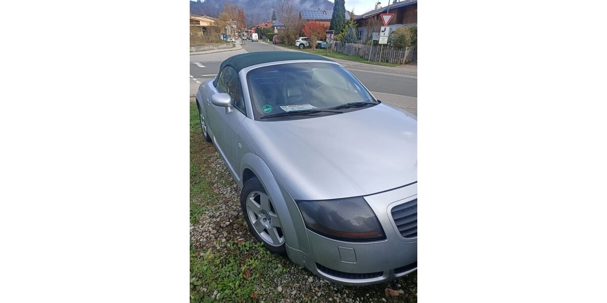 Audi TT 149.220 km 4.900 &euro; Heldritt (Ortsteil der Stadt Bad Rodach) 96476