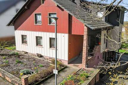 Haus Malsch - 9 Zimmer, 165 m&sup2;, 469.000&euro; | Angebot:26019260
