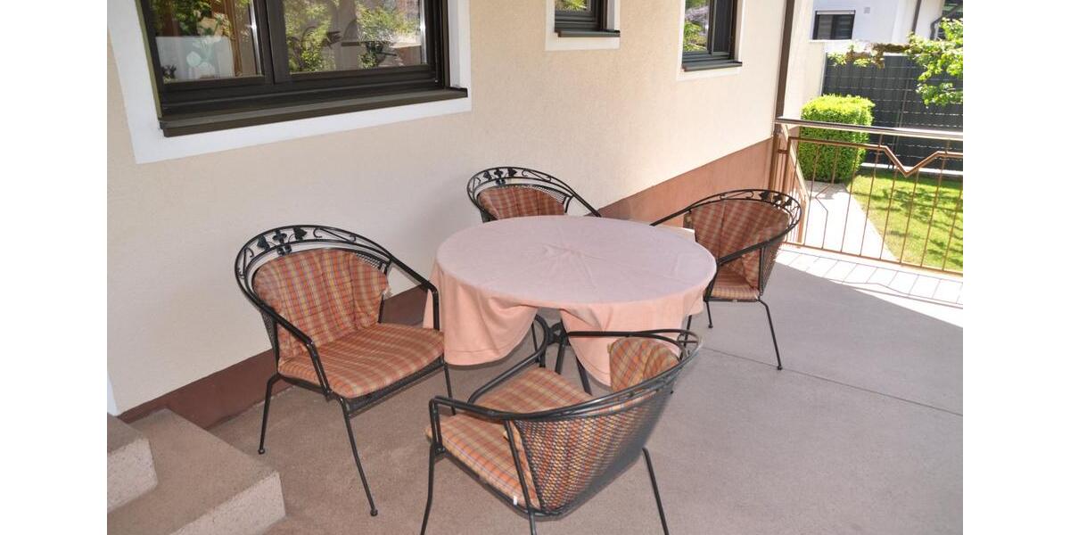 Wunderschönes, renoviertes Einfamilienhaus in Stadtrandlage 7 zimmer