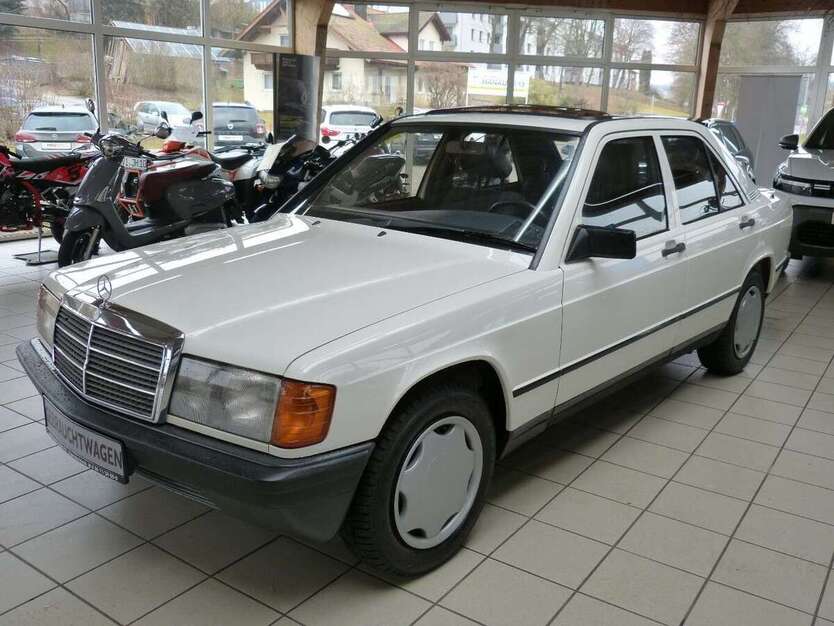Mercedes-Benz 190 157.720 km 8.999 € Oberviechtach 92526