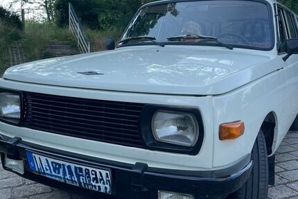 Wartburg 353 42.393 km 9.500 &euro; Weißenfels 06667