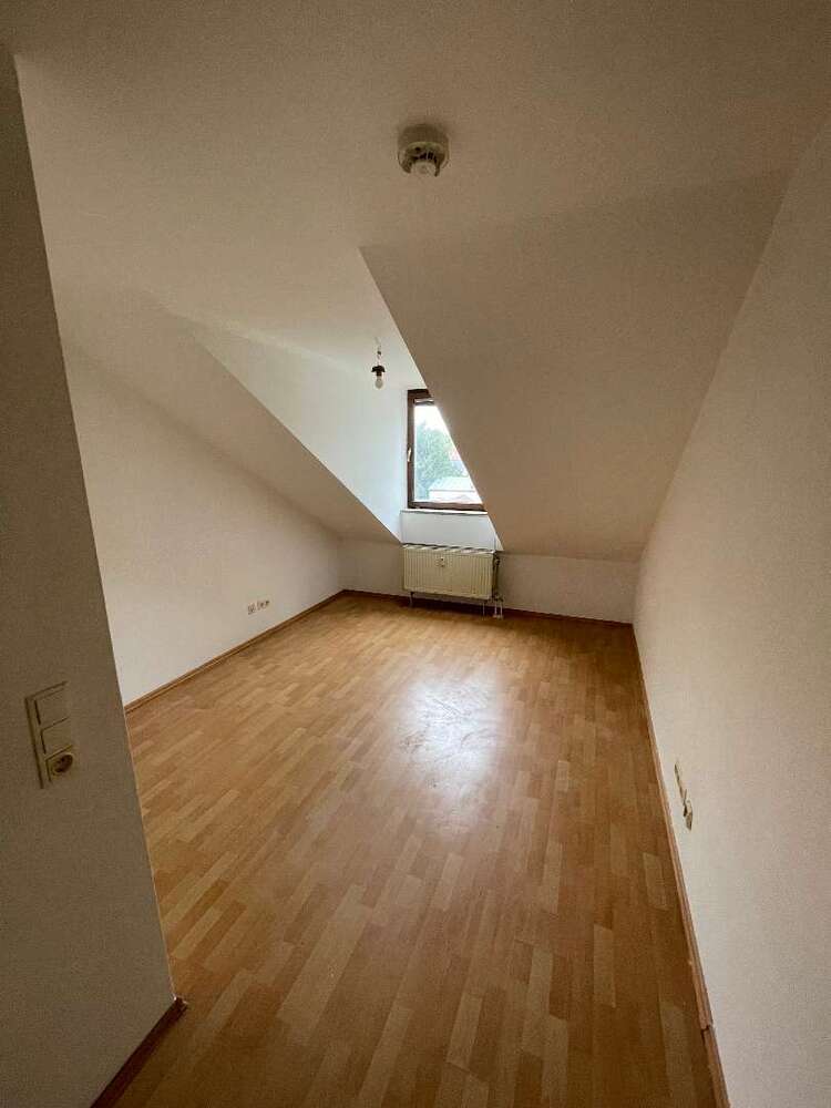 Wohnung zum Mieten in Regensburg 301,37 € 20.4 m²
