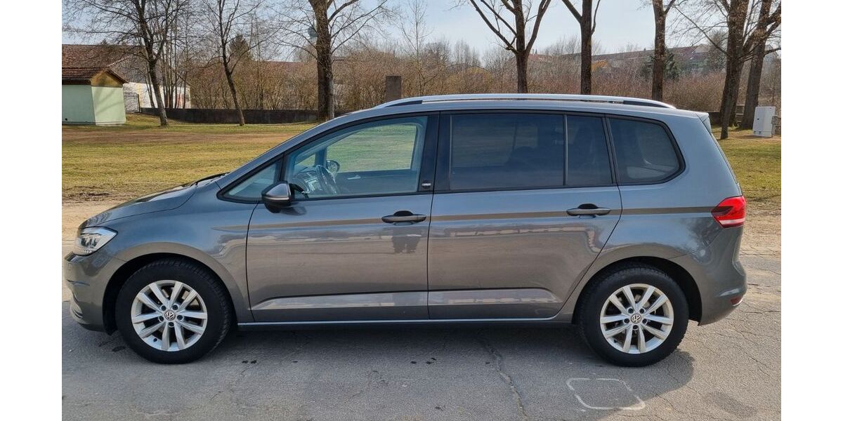 VW Touran 125.000 km 16.799 &euro; Hemau 93155
