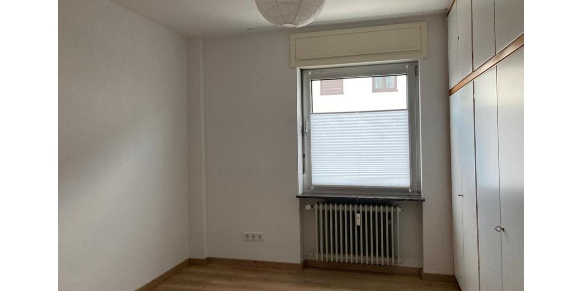 Erdgeschoßwohnung Wallerfangen - 4 Zimmer, 110 m&sup2;, 800&euro; | Angebot:25553128