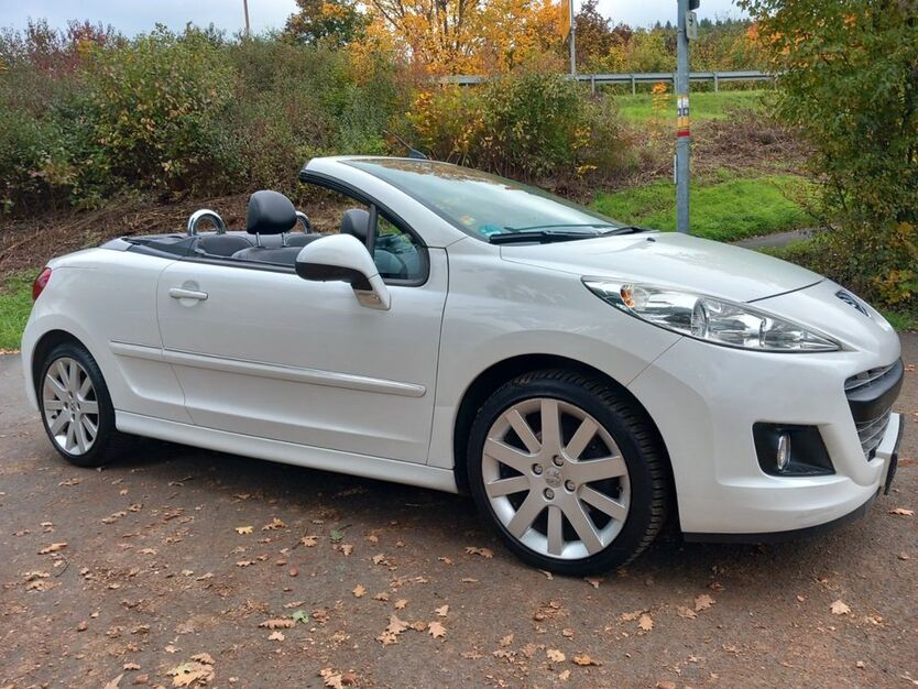 Peugeot 207 98.377 km 4.990 € Herborn-Burg 35745