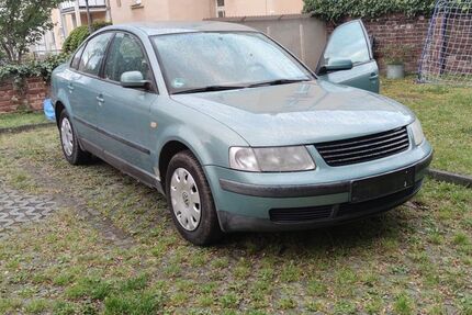 VW Passat 158.000 km 1.900 € Bautzen 02625