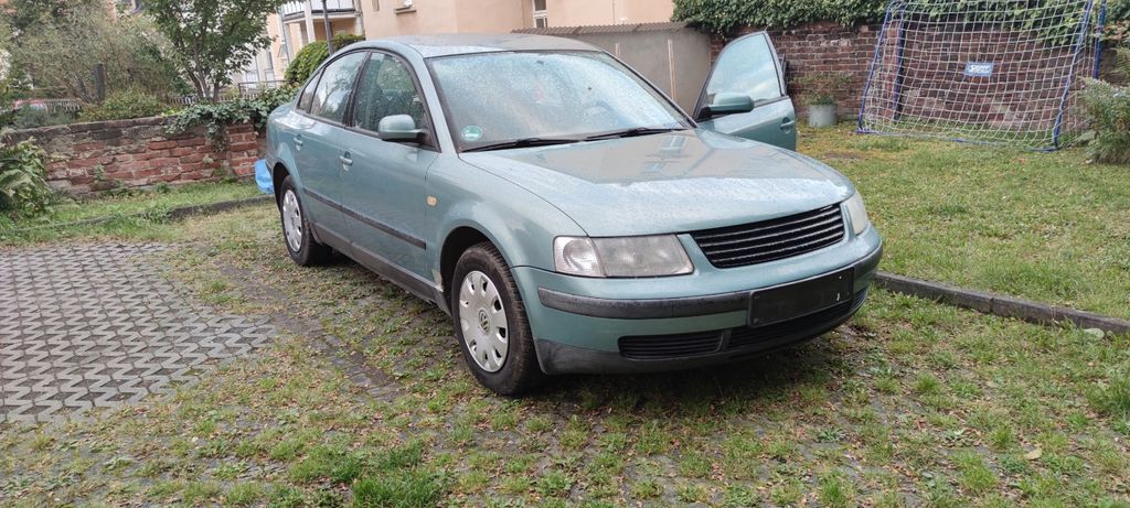 VW Passat 158.000 km 2.000 € Bautzen 02625