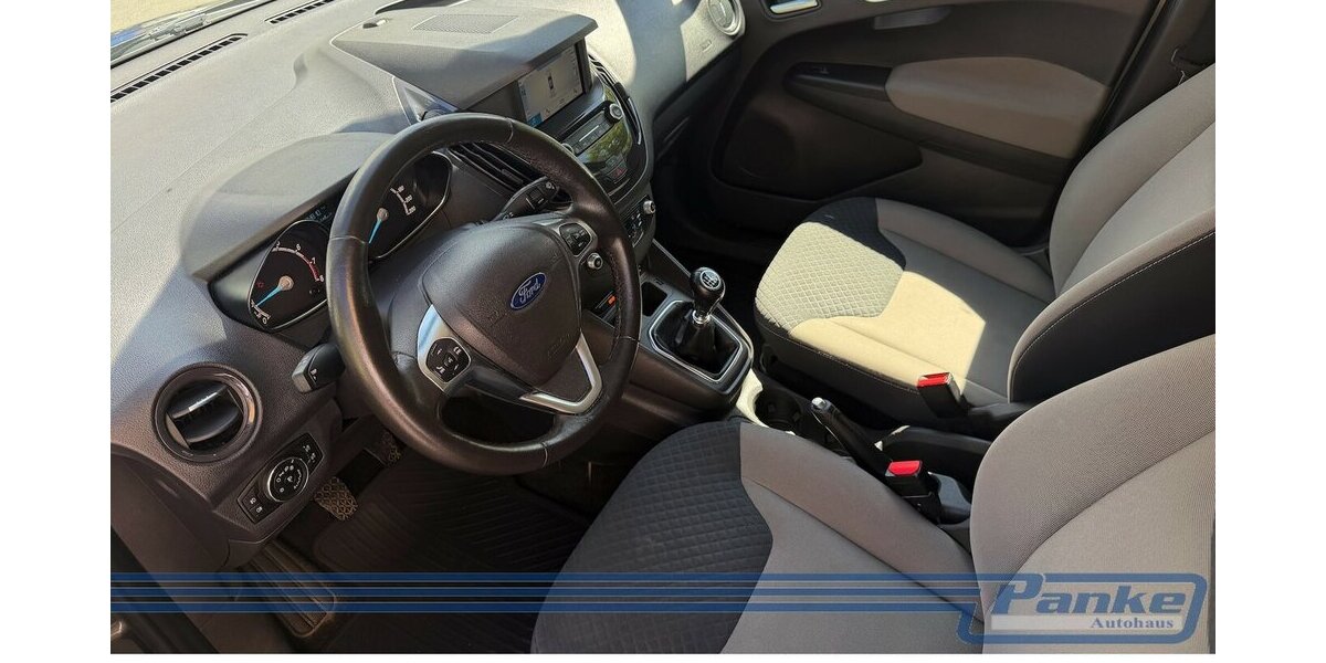 Ford Tourneo Courier Titanium*1-Hand*SHZ*AppLink*USB* 94.810 km 10.600 &euro; Berlin 13187