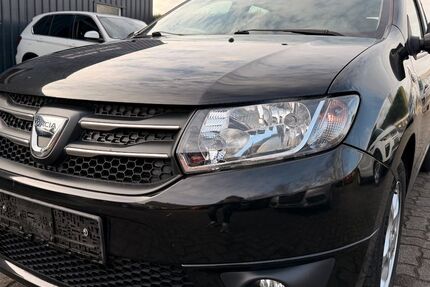 Dacia Sandero 179.000 km 3.900 &euro; Dorsten OT Wulfen 46286
