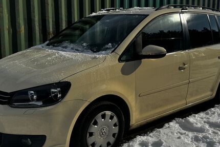 VW Touran 549.000 km 2.000 &euro; Heideblick 15926