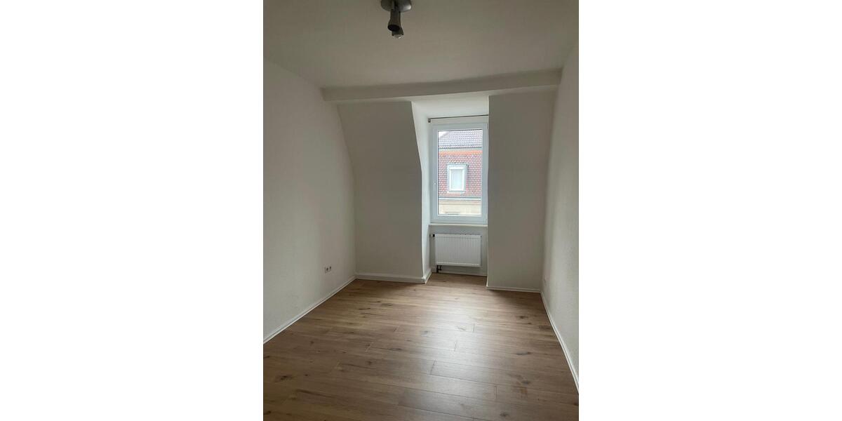 Dachgeschoßwohnung Nürnberg Sankt Leonhard - 2 Zimmer, 60 m&sup2;, 580&euro; | Angebot:23633548