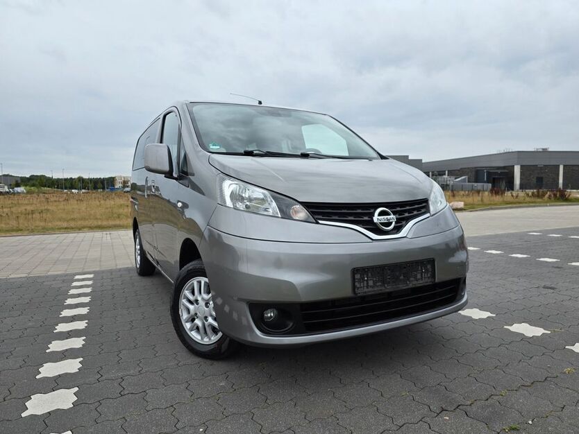 NV200