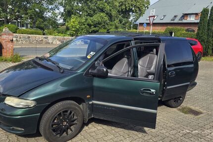Chrysler Grand Voyager 325.000 km 900 € Elmenhorst 21493