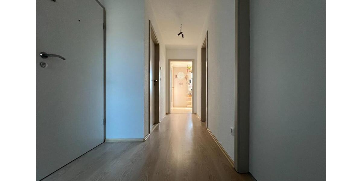 Dachgeschoßwohnung Jena - 5 Zimmer, 95 m&sup2;, 1.100&euro; | Angebot:26384249