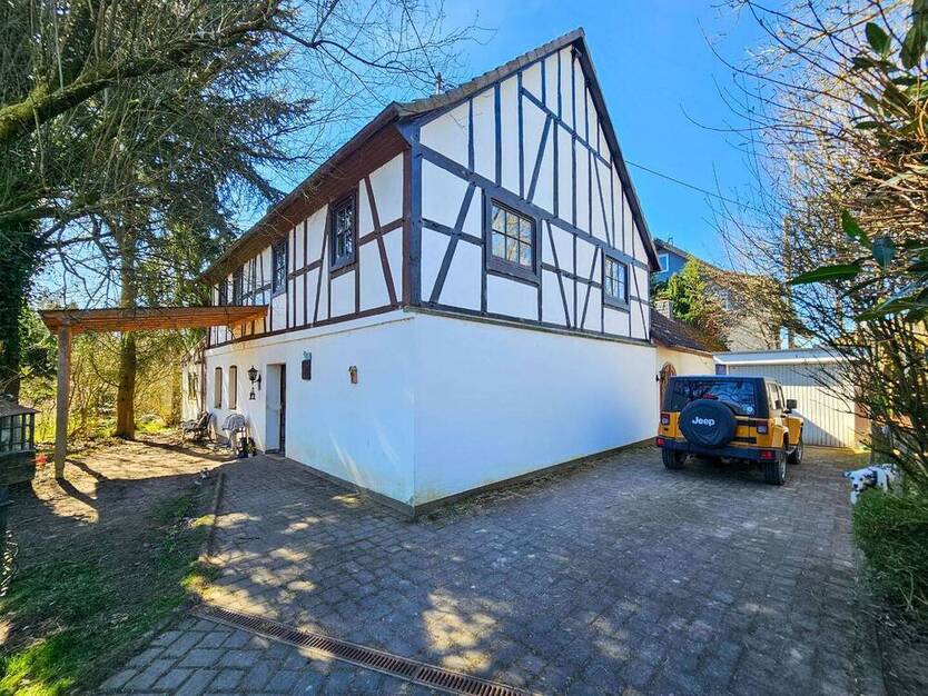 Westerwälder Fachwerkhaus im OT von Flammersfeld! 30 min. Hennef B8, 10 min. A3 Willroth!