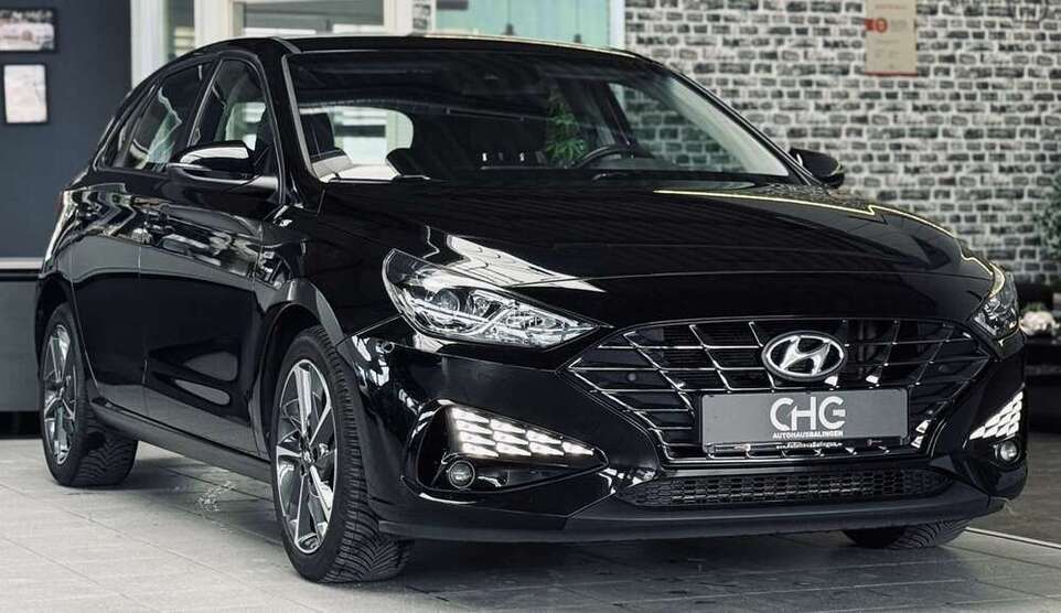 i30