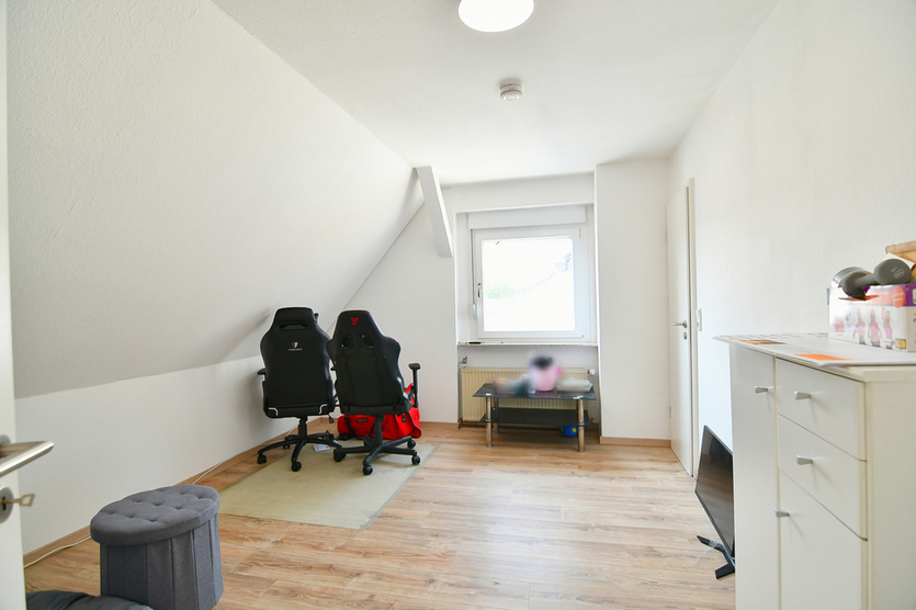 Moderne 4 Zi Maisonette mit 2 Schlafräumen mitten in Hornau 4 zimmer