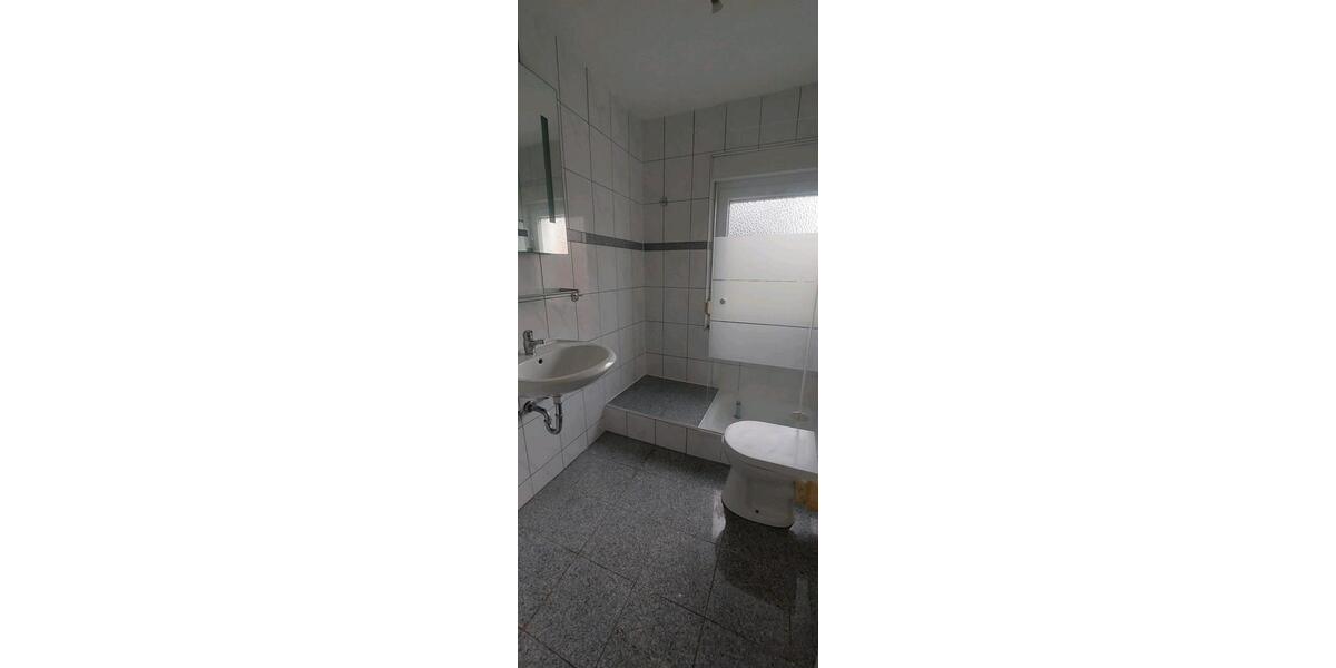 Erdgeschoßwohnung Eschweiler - 3 Zimmer, 71 m&sup2;, 560&euro; | Angebot:25571162