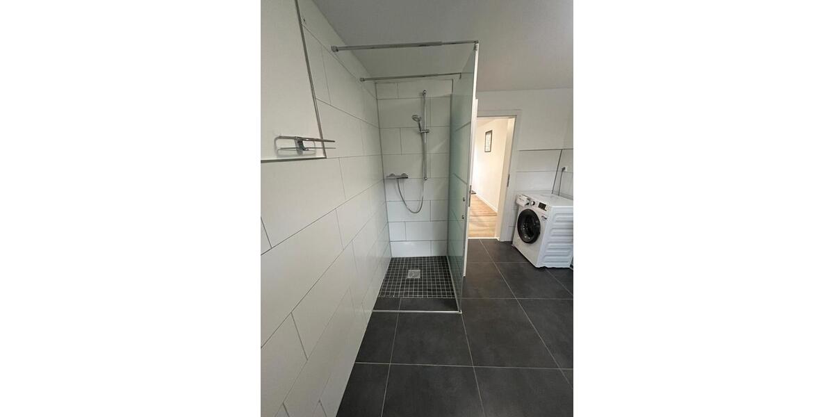 Reihenhaus Finnentrop - 8 Zimmer, 230 m&sup2;, 1.840&euro; | Angebot:26196884
