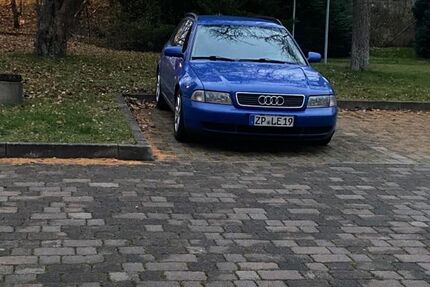 Audi A4 346.000 km 4.500 &euro; Adorf 09221