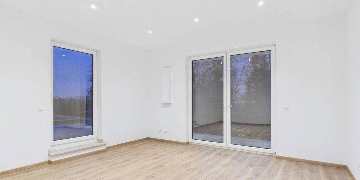 Doppelhaushälfte Moosinning Eichenried - 8 Zimmer, 315 m&sup2;, 3.900&euro; | Angebot:26455180