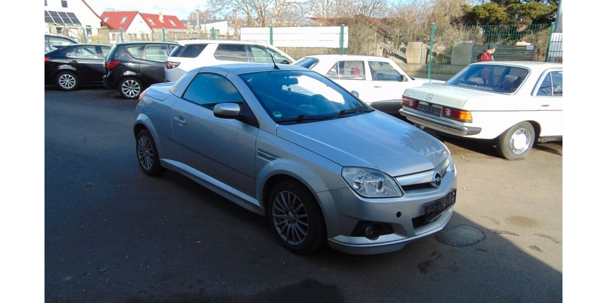 Opel Tigra 157.000 km 2.300 &euro; Gotha OT Siebleben 99867