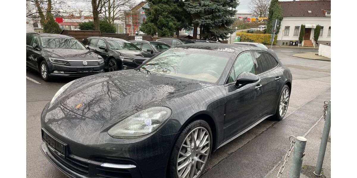 Porsche Panamera 218.500 km 39.790 &euro; Mülheim an der Ruhr 45478