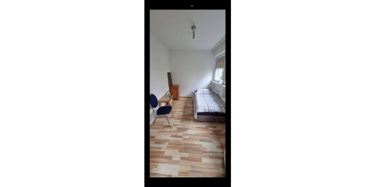 Einfamilienhaus Hemer - 12 Zimmer, 300 m&sup2;, 2.200&euro; | Angebot:24716419