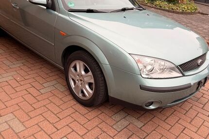 Ford Mondeo 198.000 km 1.700 € Neukirchen-Vluyn 47506