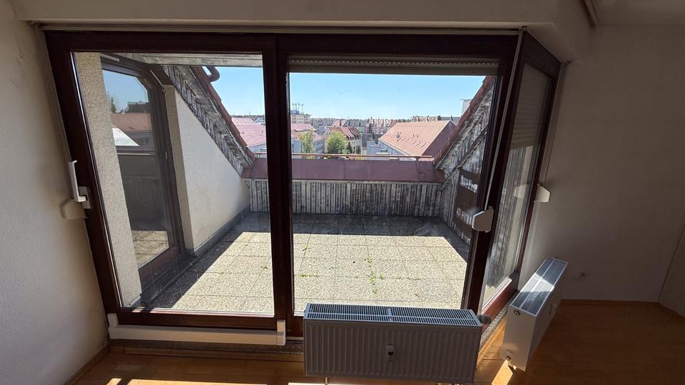 Dachgeschoßwohnung Nürnberg Hasenbuck - 3 Zimmer, 102 m&sup2;, 320.000&euro; | Angebot:26271637