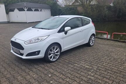 Ford Fiesta 96.700 km 6.600 &euro; Detmold 32760