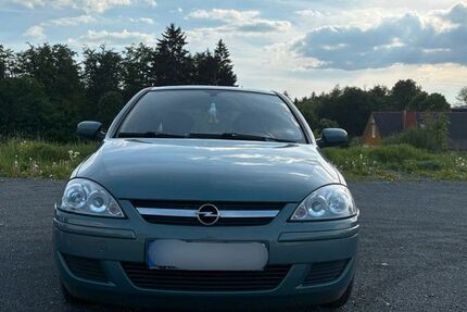 Opel Corsa 33.600 km 4.000 &euro; Grossbreitenbach 98701