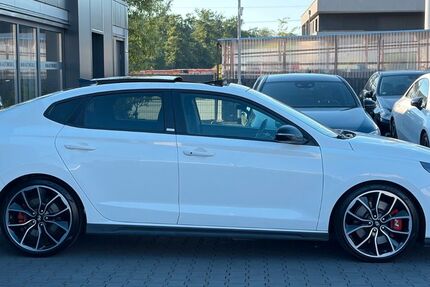 Hyundai i30 95.000 km 21.890 &euro; Seligenstadt 63500