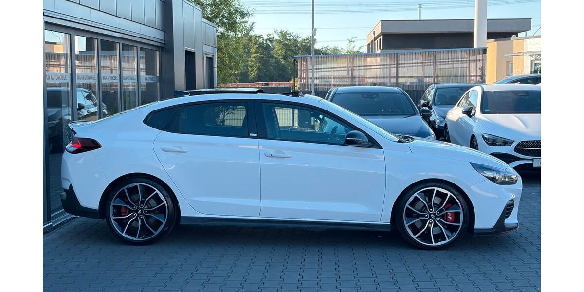 Hyundai i30 95.000 km 21.890 &euro; Seligenstadt 63500