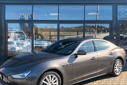 Maserati Ghibli 56.500 km 33.990 &euro; TÜBINGEN 72072