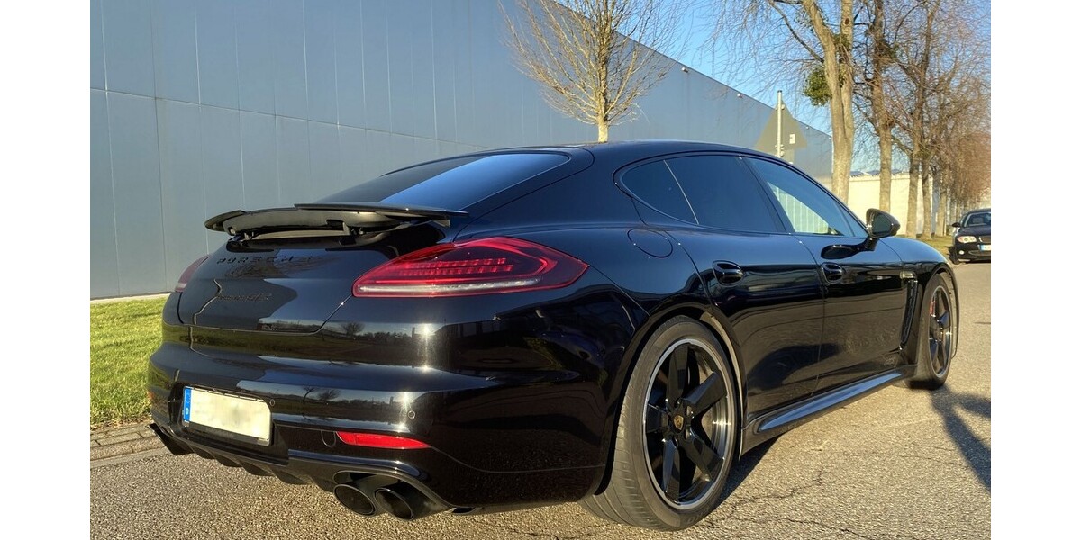 Porsche Panamera 82.000 km 52.800 &euro; Rheinau 77866