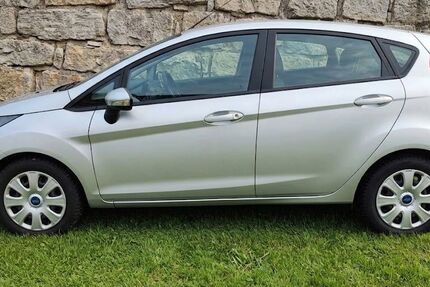 Ford Fiesta 129.000 km 3.750 &euro; Legau 87764