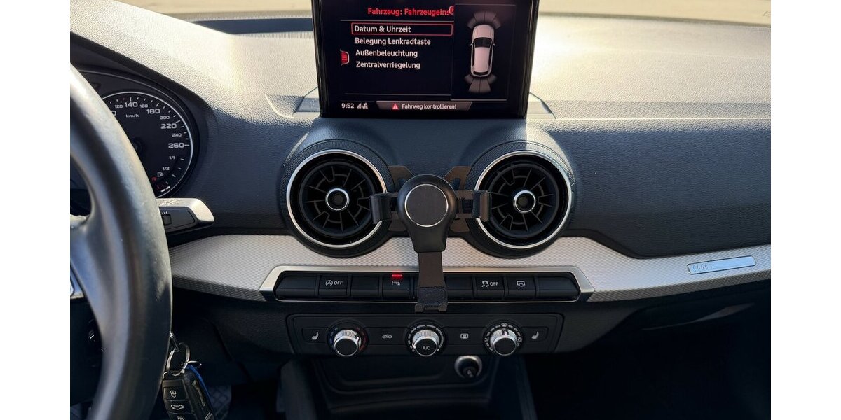 Audi Q2 35 TFSI S-Tronic / Sitzheizung / AKH 77.000 km 19.990 &euro; Donauwörth 86609