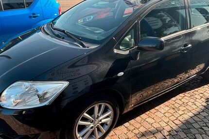 Toyota Auris 218.447 km 3.250 &euro; Kaiserslautern 67657