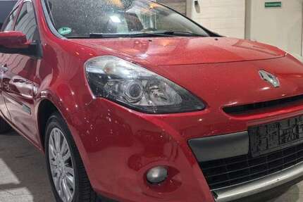 Renault Clio 49.826 km 5.500 &euro; Voerde 46562