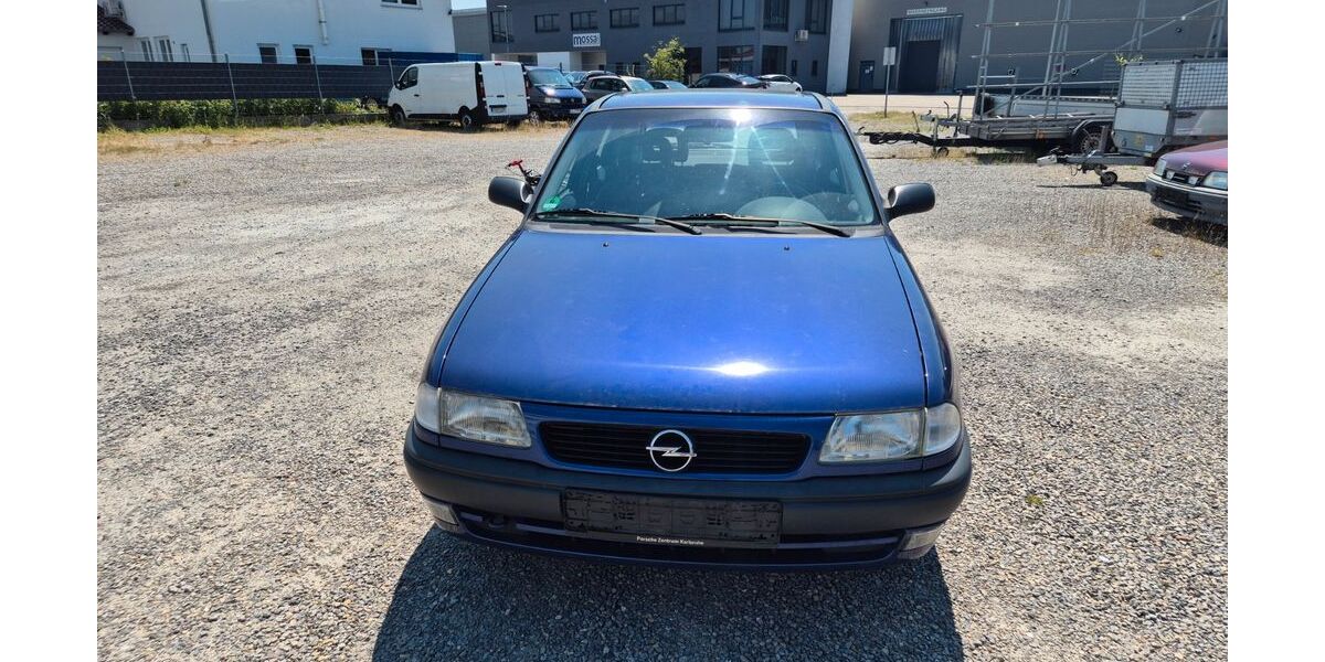 Opel Astra 94.000 km 2.400 &euro; Kronau 76709