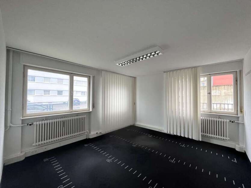 Büro in Neu-Ulm 1.500 € 140 m²