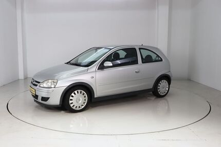 Opel Corsa 89.987 km 2.790 &euro; Dresden 01237