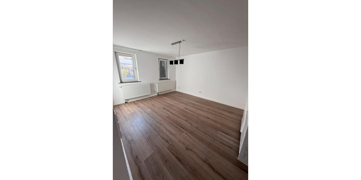Einfamilienhaus Ludwigshafen am Rhein Ludwigshafen-Oggersheim - 3 Zimmer, 105 m&sup2;, 1.100&euro; | Angebot:24527894