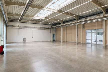 Gepflegte Lagerfläche mit Büroeinheit und repräsentativem Konferenzraum (KEINE EVENTS) - Gewerbeobjekt Lübbecke | Angebot:27254316